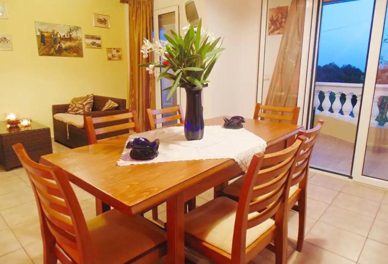 Stefanias Appartments Agios Matthaios  Экстерьер фото