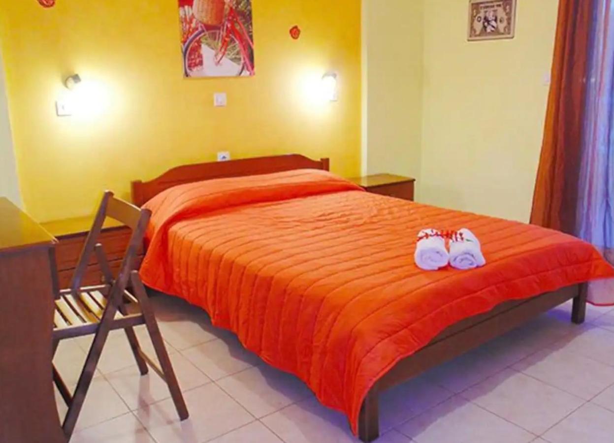 Stefanias Appartments Agios Matthaios  Экстерьер фото