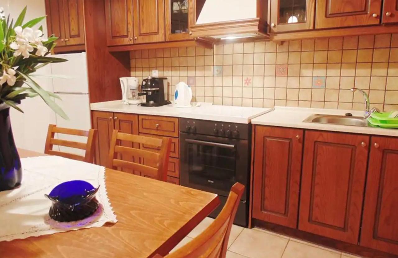Stefanias Appartments Agios Matthaios  Экстерьер фото