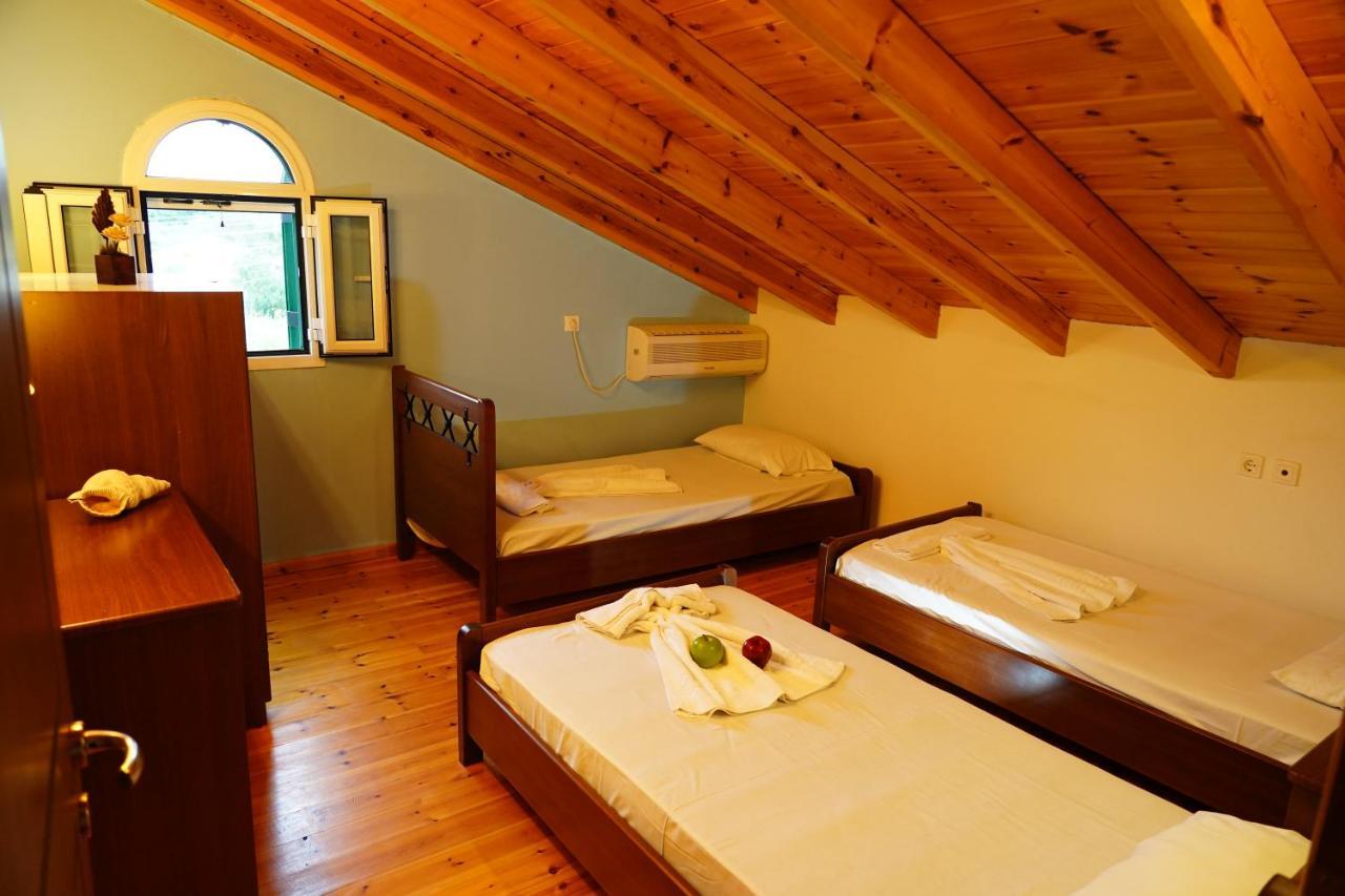 Stefanias Appartments Agios Matthaios  Экстерьер фото