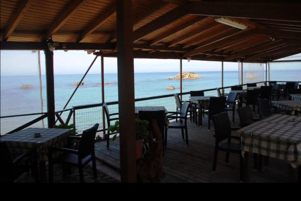 Stefanias Appartments Agios Matthaios  Экстерьер фото
