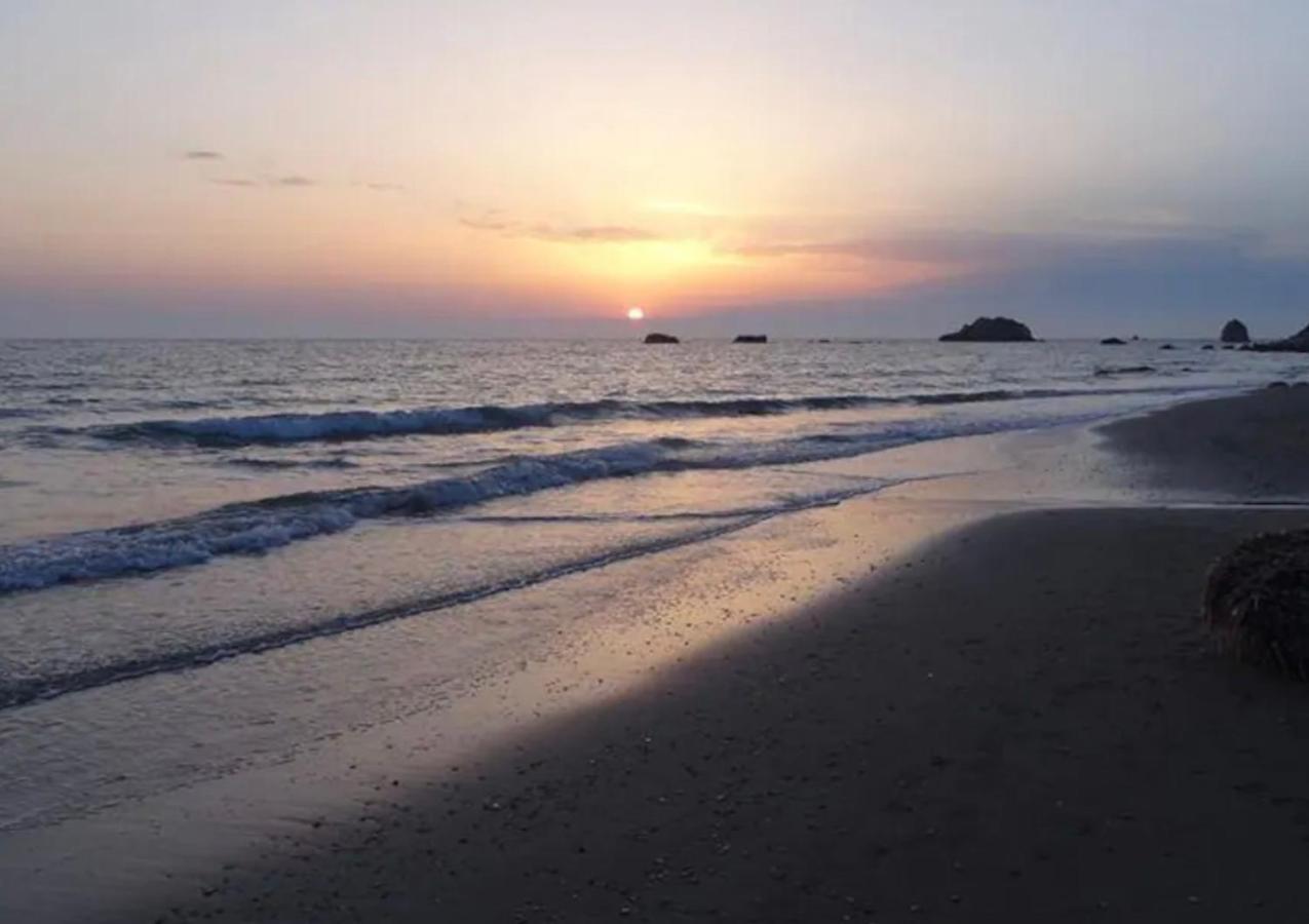 Stefanias Appartments Agios Matthaios  Экстерьер фото