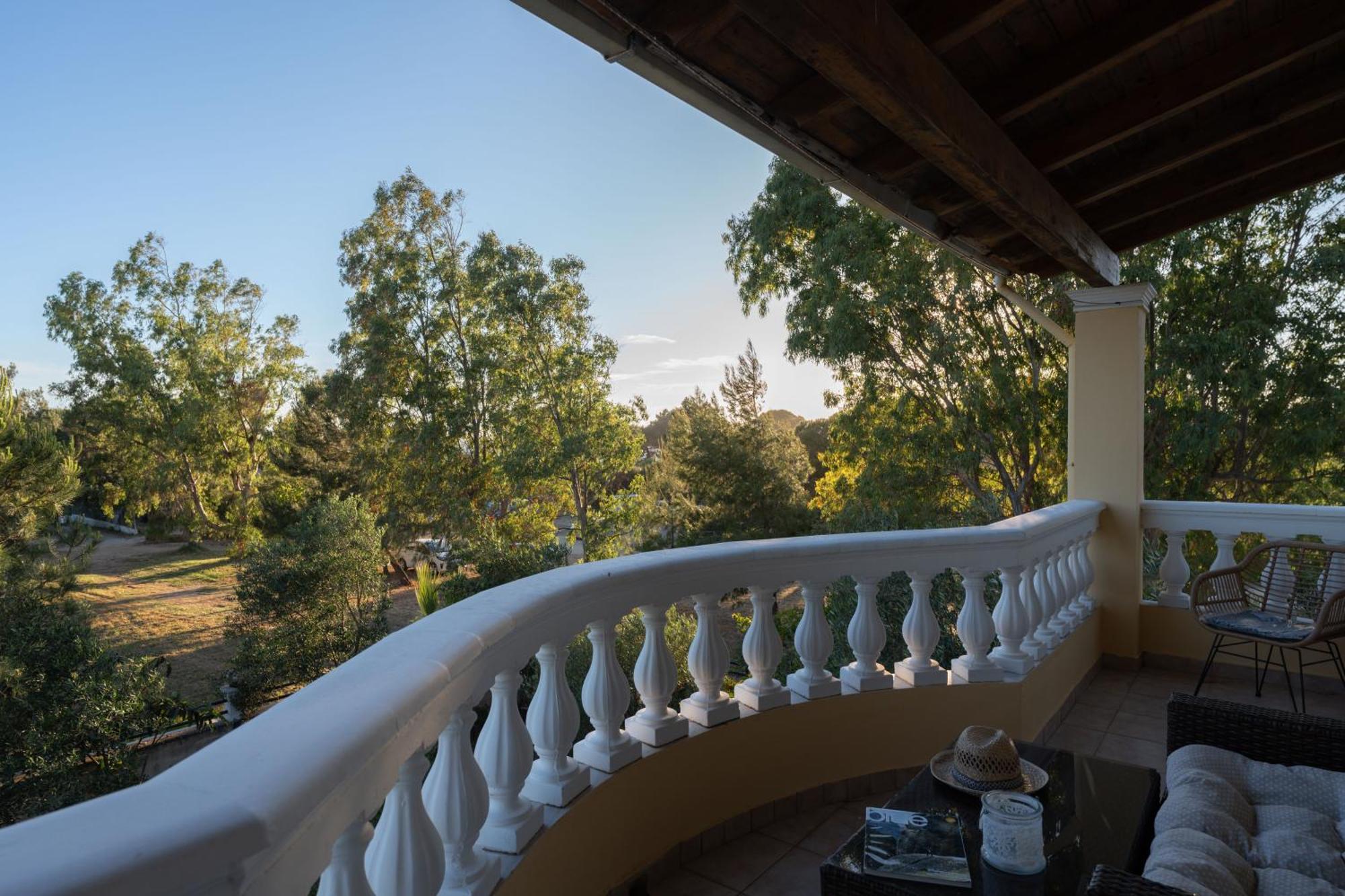 Stefanias Appartments Agios Matthaios  Экстерьер фото
